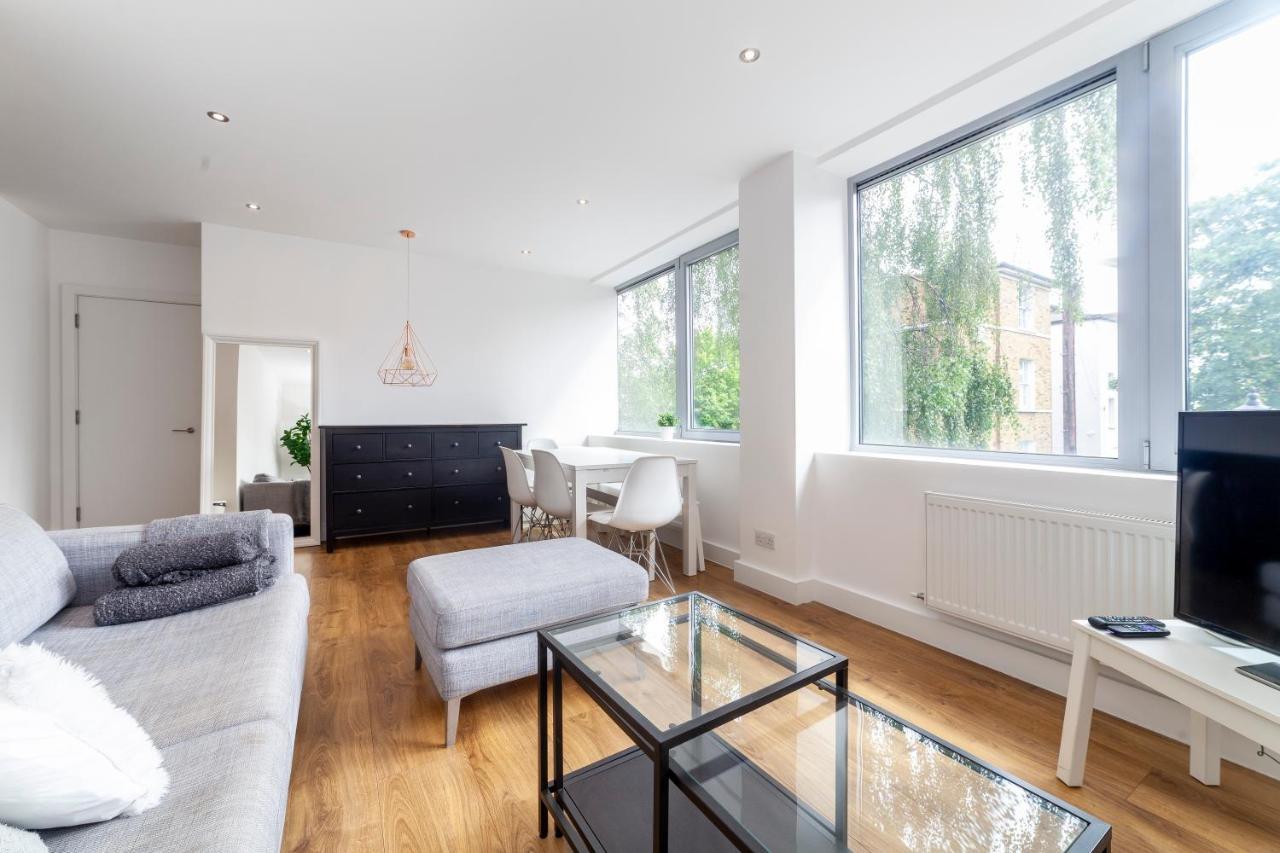 Modern And Bright 2 Bdr Flat In Clapham Common Apartamento Londres Exterior foto